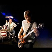 Taylor Hawkins & The Coattail Riders - List pictures