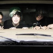 Dot Dot Curve - List pictures