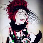 Gabby Young & Other Animals - List pictures