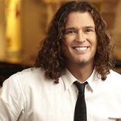 Carlos Vives - List pictures