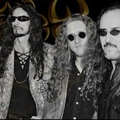 Golpe De Estado - List pictures