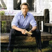 Hugh Laurie - List pictures