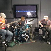 Taylor Hawkins & The Coattail Riders - List pictures