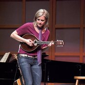 Melanie Doane - List pictures