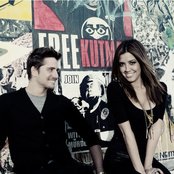 Nikki & Rich - List pictures