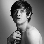 Iwan Rheon - List pictures