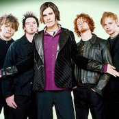 Hinder - List pictures