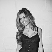 Nikki Leonti - List pictures