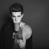 Charlie Puth - List pictures