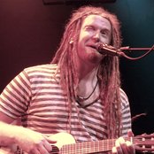 Newton Faulkner - List pictures