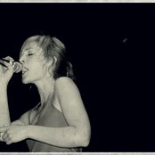 Emily Haines - List pictures