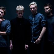 When Saints Go Machine - List pictures