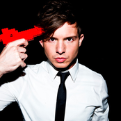 Simon Curtis - List pictures