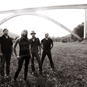 Darling Parade - List pictures