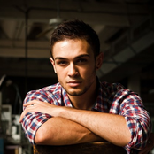 Simon - List pictures