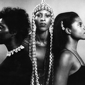 Labelle - List pictures