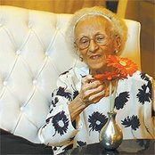 Zezé Gonzaga - List pictures