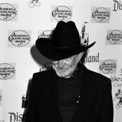 Willie Nelson - List pictures
