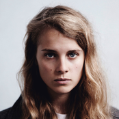 Marika Hackman - List pictures