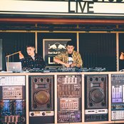 Wayward - List pictures