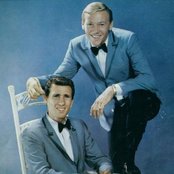 The Righteous Brothers - List pictures