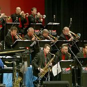 Gordon Goodwin's Big Phat Band - List pictures