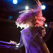 Empress Of - List pictures