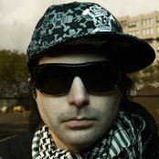 Kevin Rudolf - List pictures