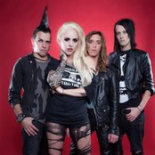 Stitched Up Heart - List pictures