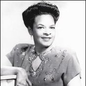 Blue Lu Barker - List pictures