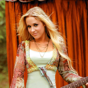 Catherine Britt - List pictures