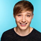 Isac Elliot - List pictures