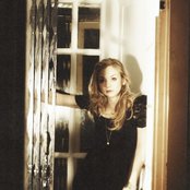 Emily Kinney - List pictures