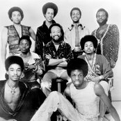 Earth Wind & Fire - List pictures