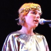 Caroline Weeks - List pictures