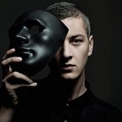 Devlin - List pictures
