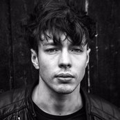 Barns Courtney - List pictures