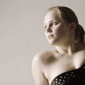 Crystal Bowersox - List pictures