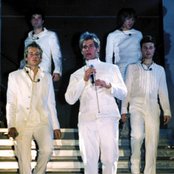 Plus One - List pictures