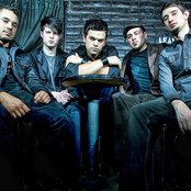 32 Leaves - List pictures