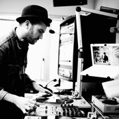 A-trak - List pictures