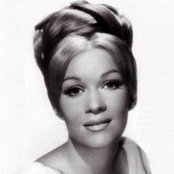 Sue Raney - List pictures