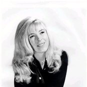 Barbara Fairchild - List pictures