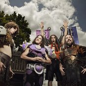 Powerglove - List pictures