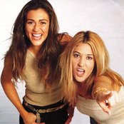 Ella Baila Sola - List pictures