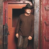 John Michael Montgomery - List pictures