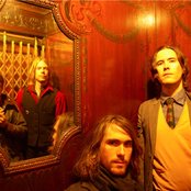 Elvis Perkins In Dearland - List pictures