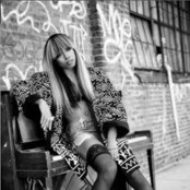 Moxiie - List pictures