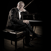 Oliver - List pictures