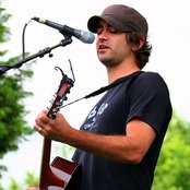 Aaron Shust - List pictures